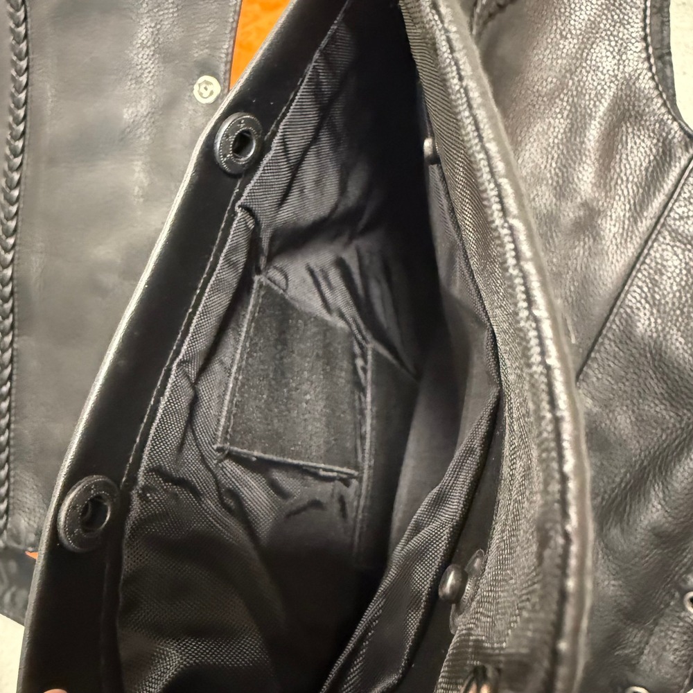 Milwaukee Premium Leather Concealed Carry Pockets Buffalo Snap Vest Men 56 - Picture 13 of 16